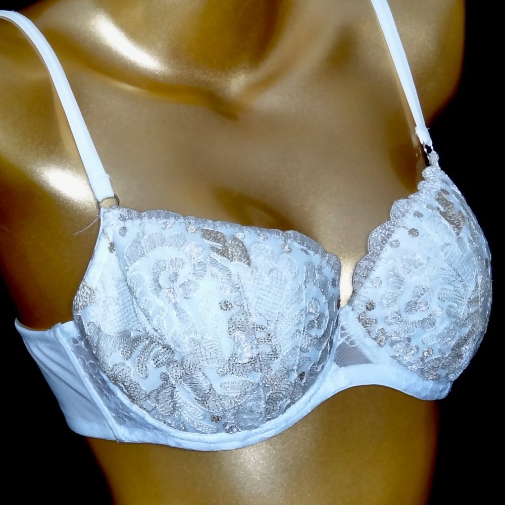 VALERY PUSH-UP BRA - Picture 2 of 6